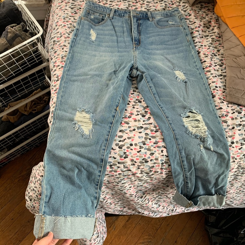 Ripped cropped jeans.